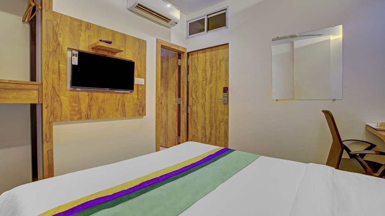 Photo of Bedroom in Marol