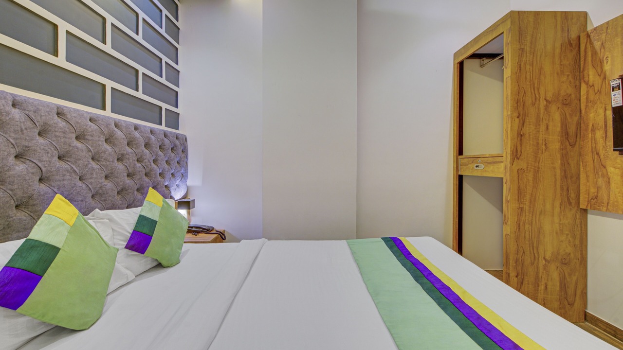 Photo of Bedroom in Marol