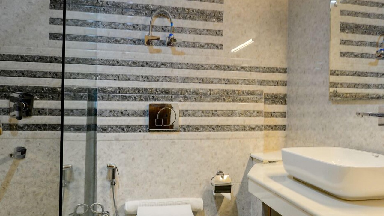 Photo of Bathroom in Jagatsukh