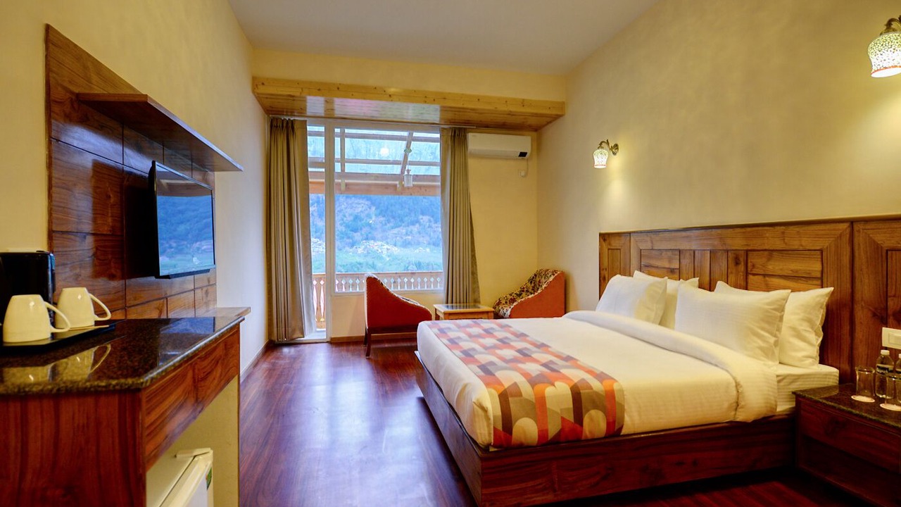 Photo of Bedroom in Jagatsukh
