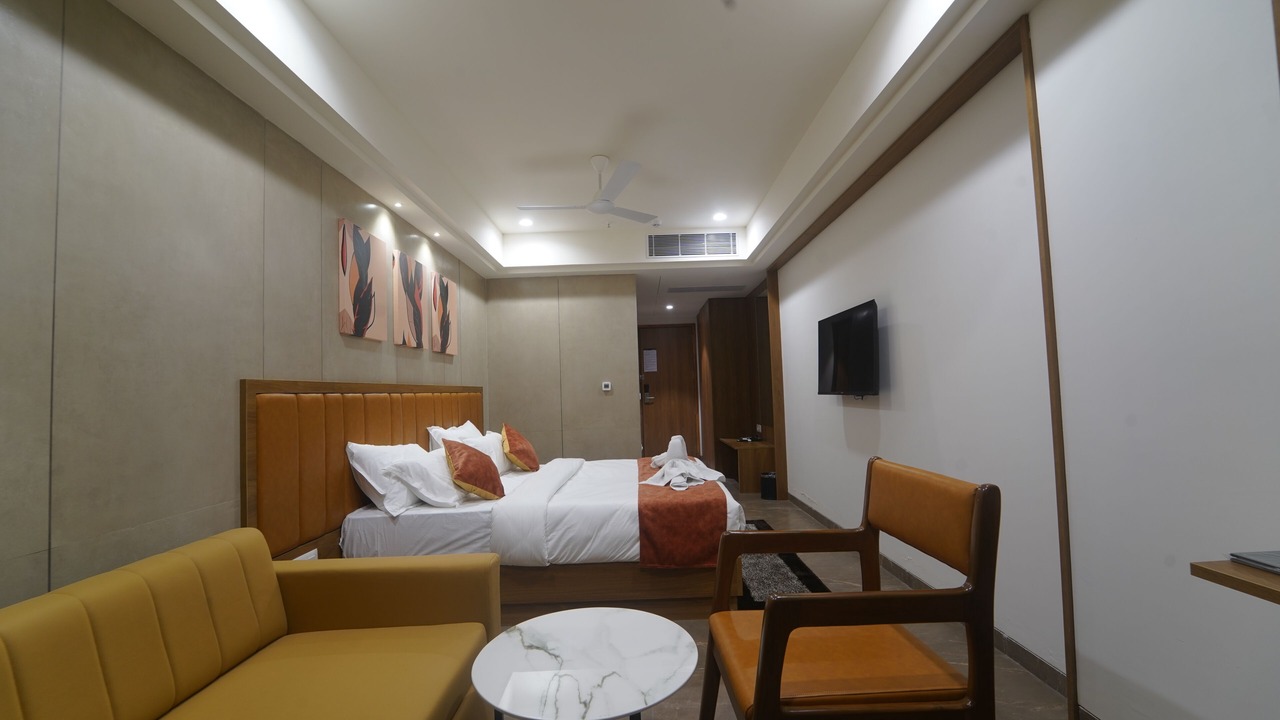 Photo of Bedroom in Rajpipla