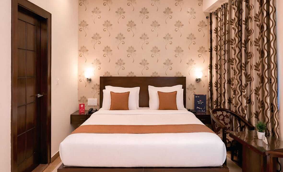 Photo of Bedroom in Taj Ganj