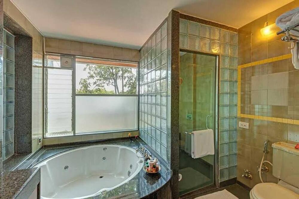 Photo of Bathroom in Old Mahabaleshwar