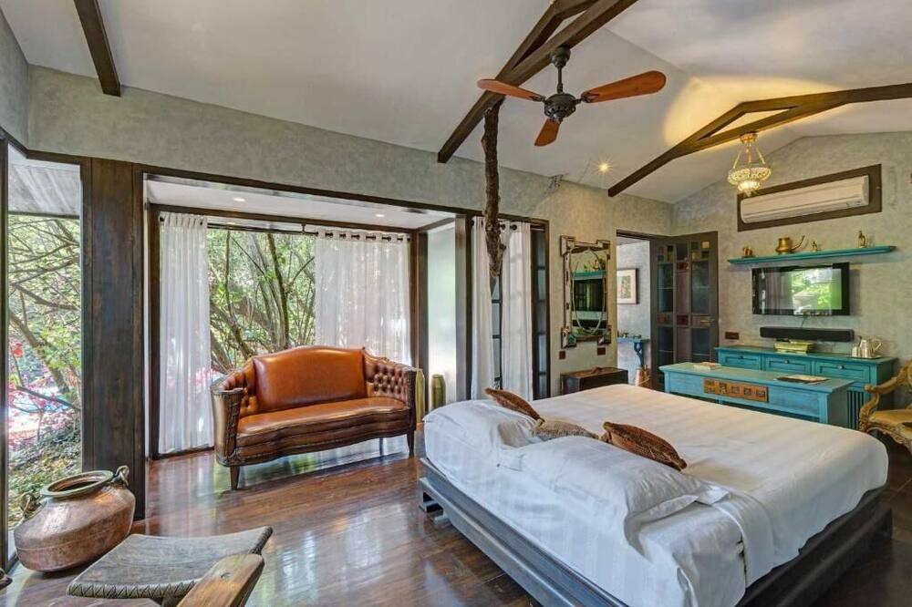Photo of Bedroom in Old Mahabaleshwar