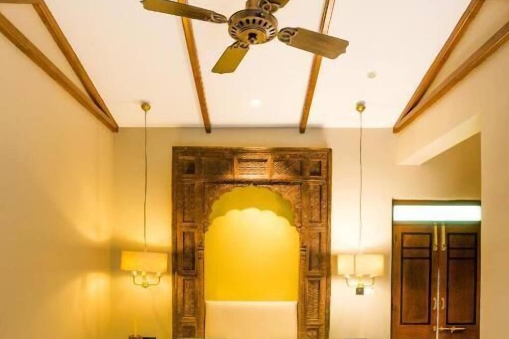 Photo of Bedroom in Old Mahabaleshwar