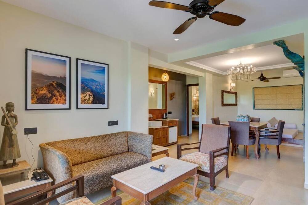 Photo of Livingroom in Old Mahabaleshwar