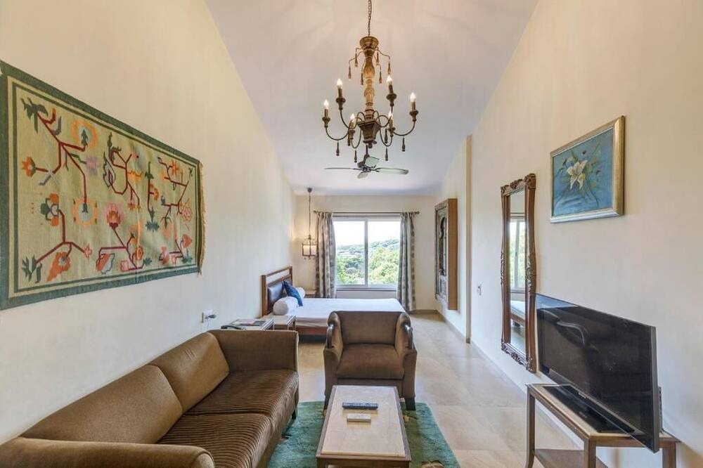 Photo of Livingroom in Old Mahabaleshwar