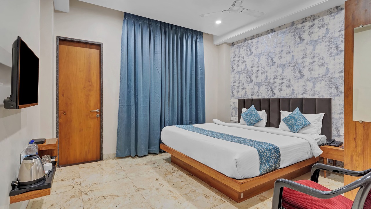 Photo of Bedroom in Bhopal