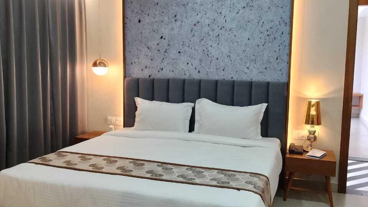 Photo of Bedroom in Bhopal