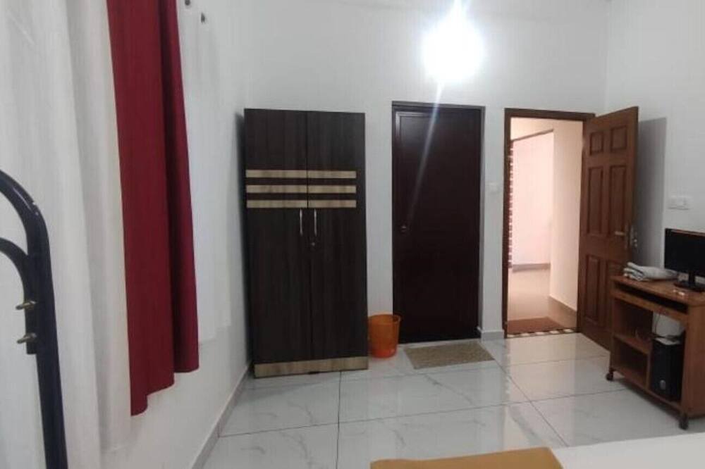 Photo of Bedroom in Anaviratty