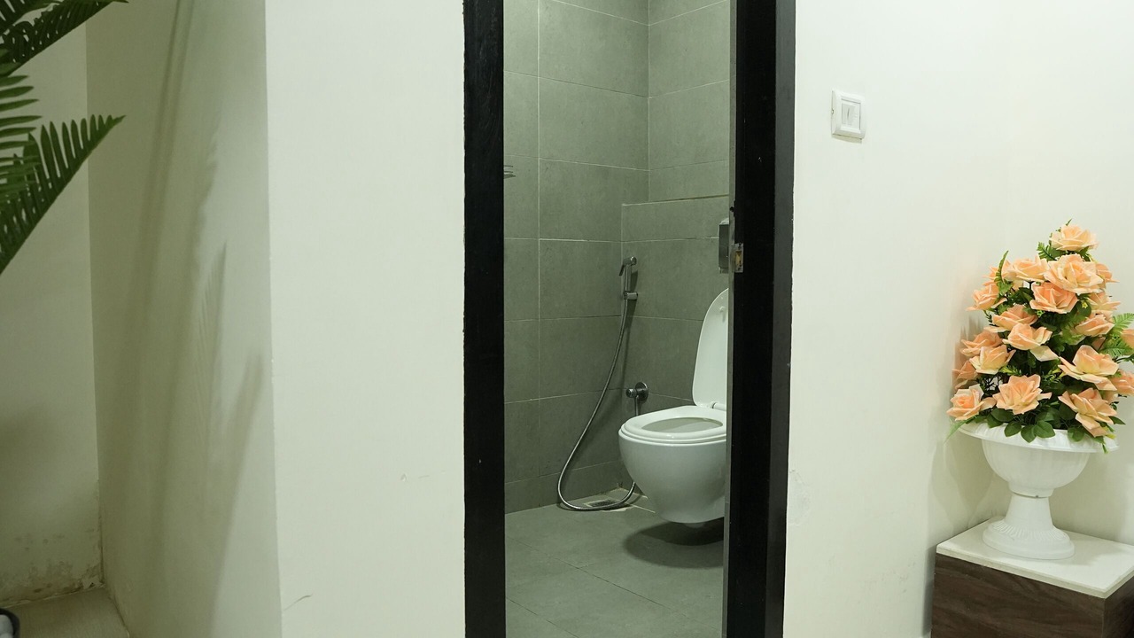 Photo of Bathroom in Meenambakkam