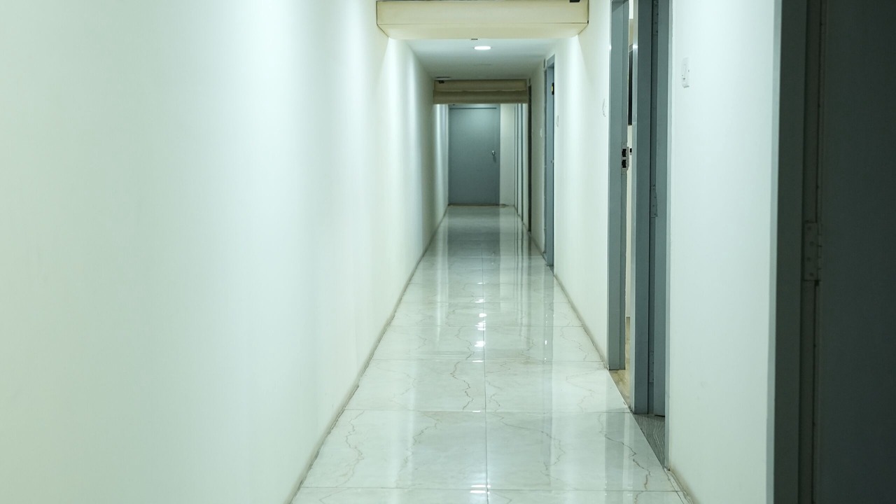 Photo of Bedroom in Meenambakkam