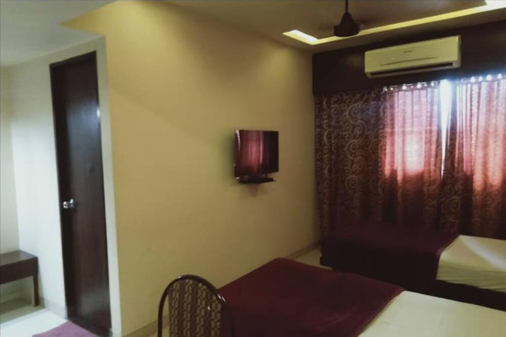 Photo of Bedroom in Airoli