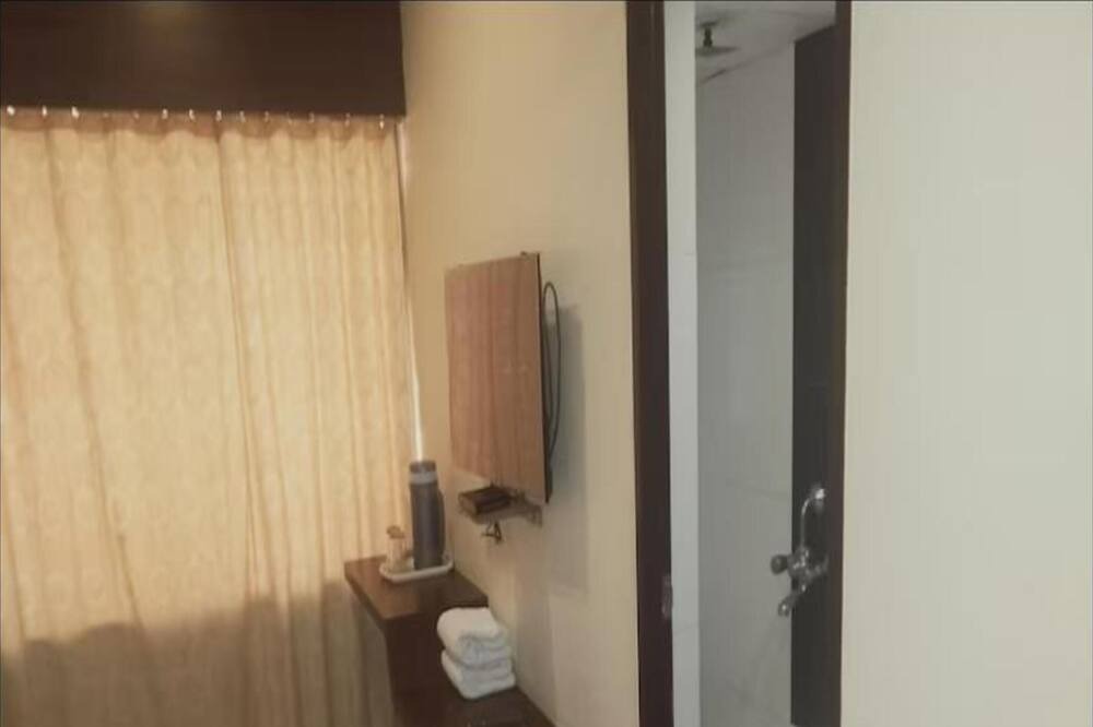 Photo of Bedroom in Airoli