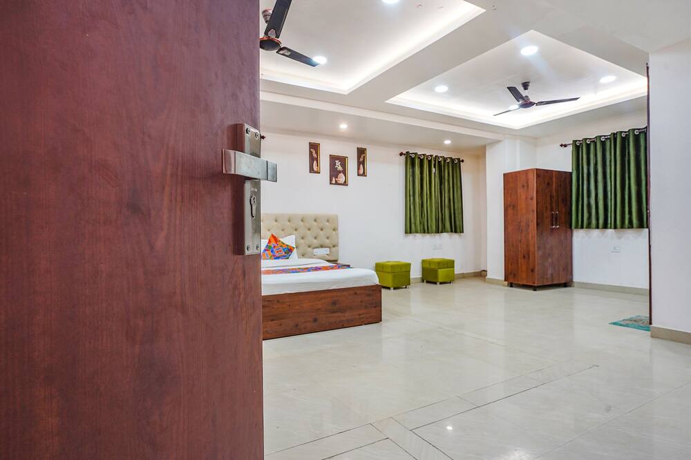Photo of Livingroom in Kolar Road