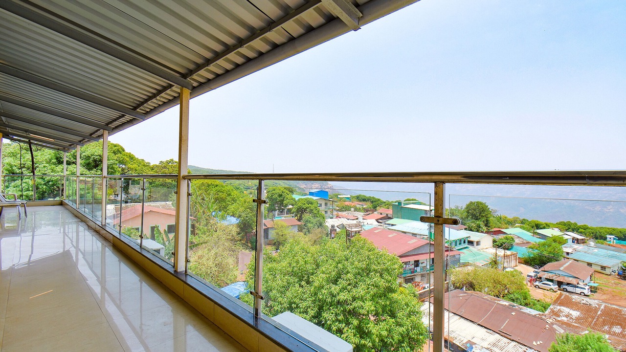 Photo of Patio Balcony in Mahabaleshwar