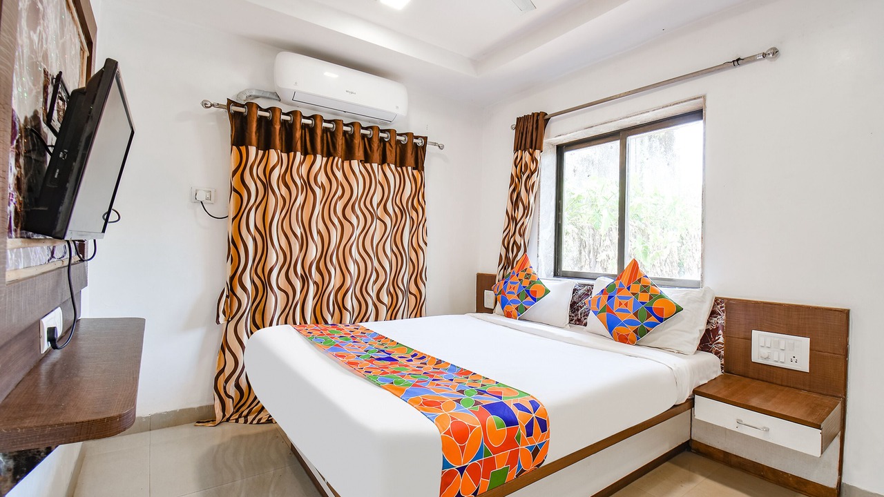 Photo of Bedroom in Mahabaleshwar
