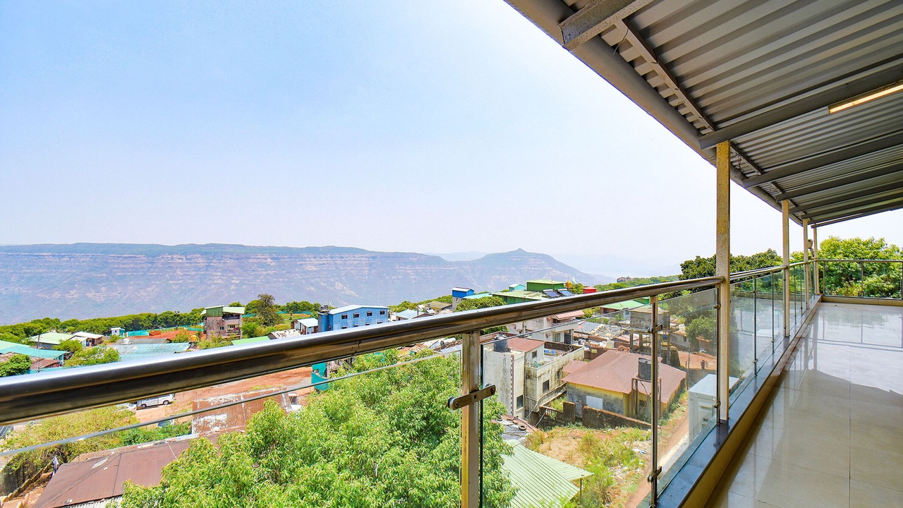 Photo of Patio Balcony in Mahabaleshwar