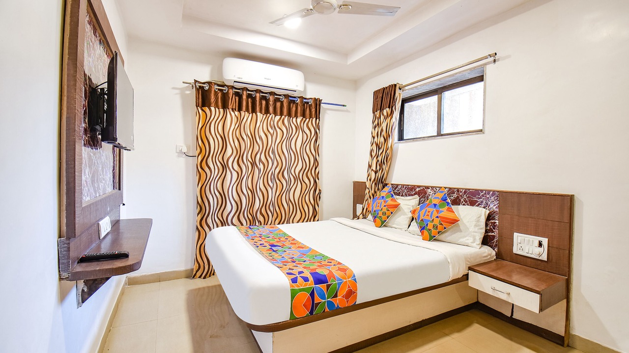 Photo of Bedroom in Mahabaleshwar