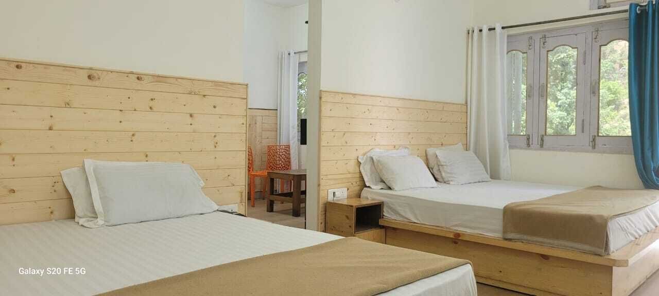 Photo of Bedroom in Kausani
