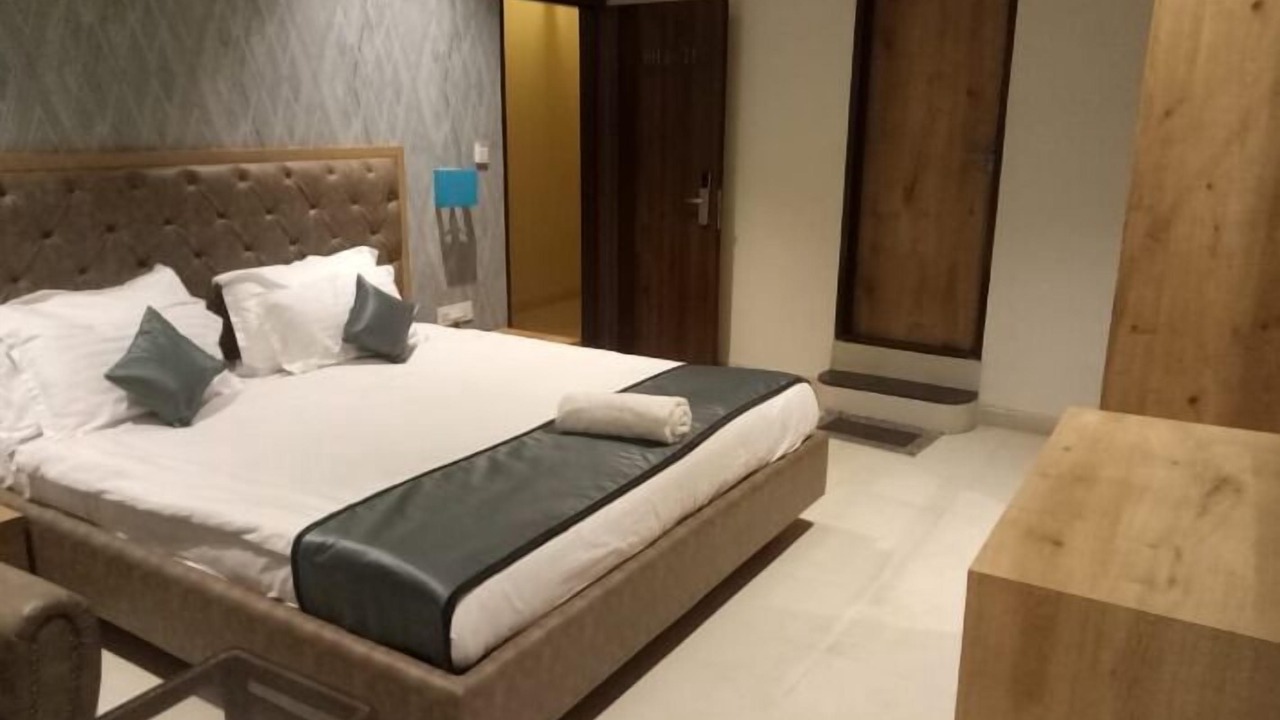 Photo of Bedroom in Rajnandgaon