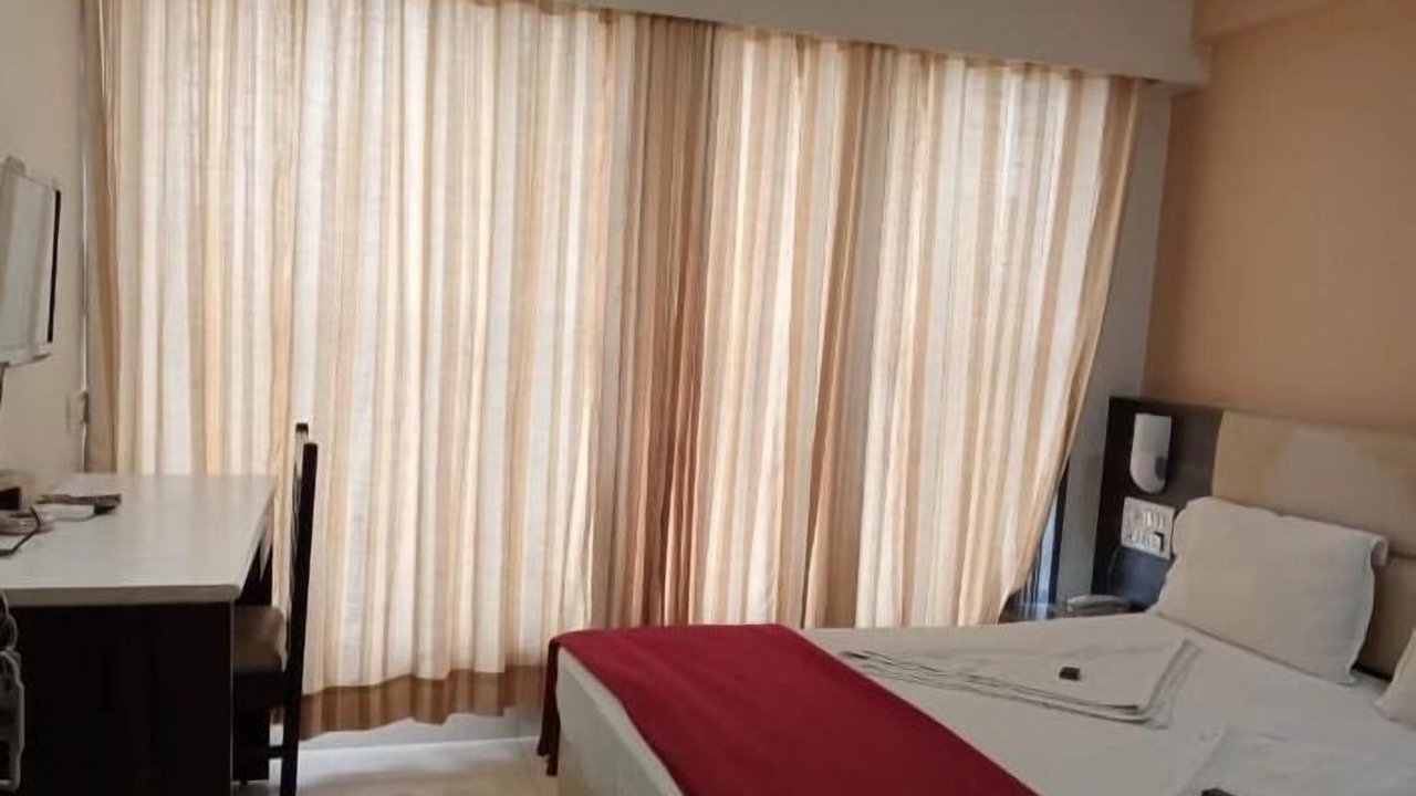 Photo of Bedroom in Marol