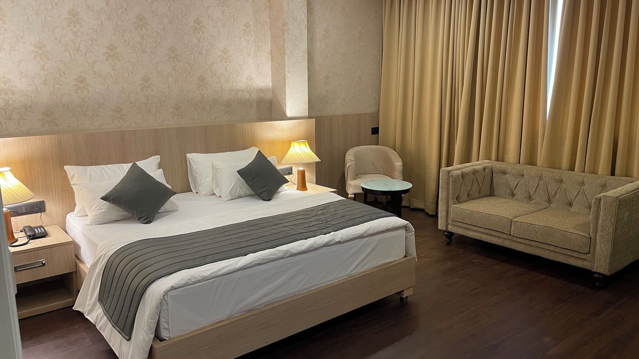 Photo of Bedroom in DLF City