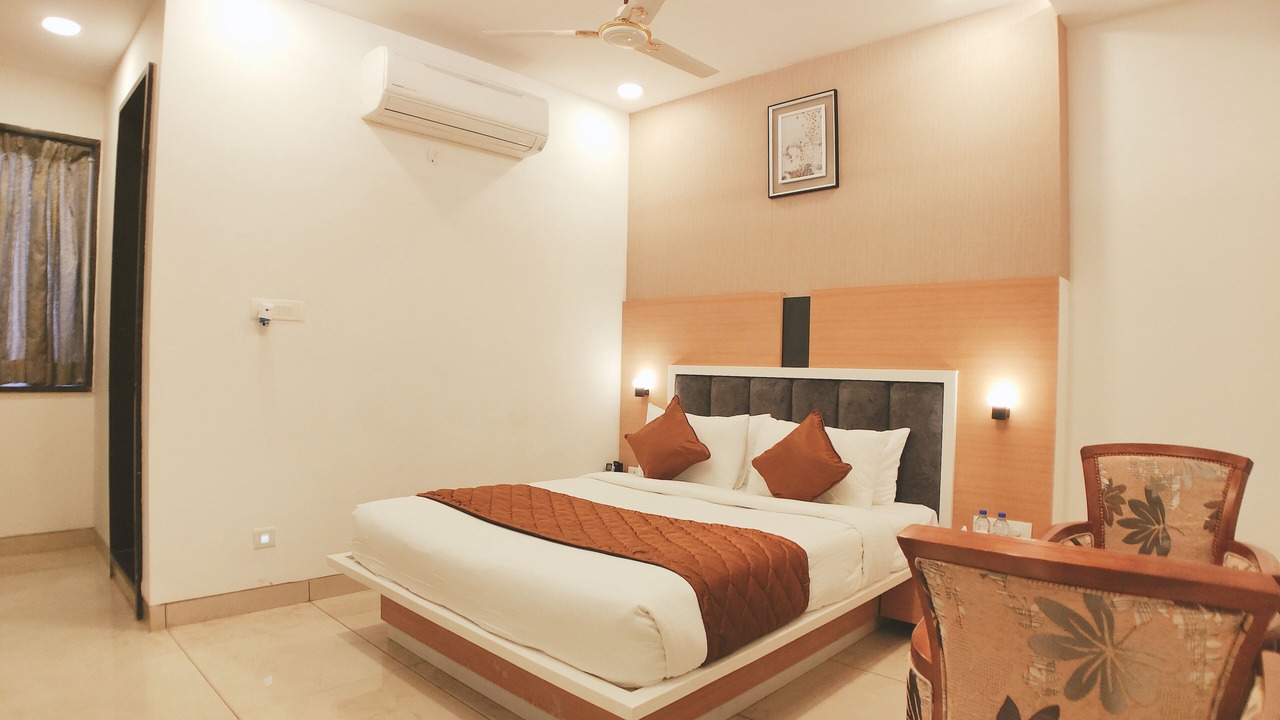 Photo of Bedroom in Bhopal