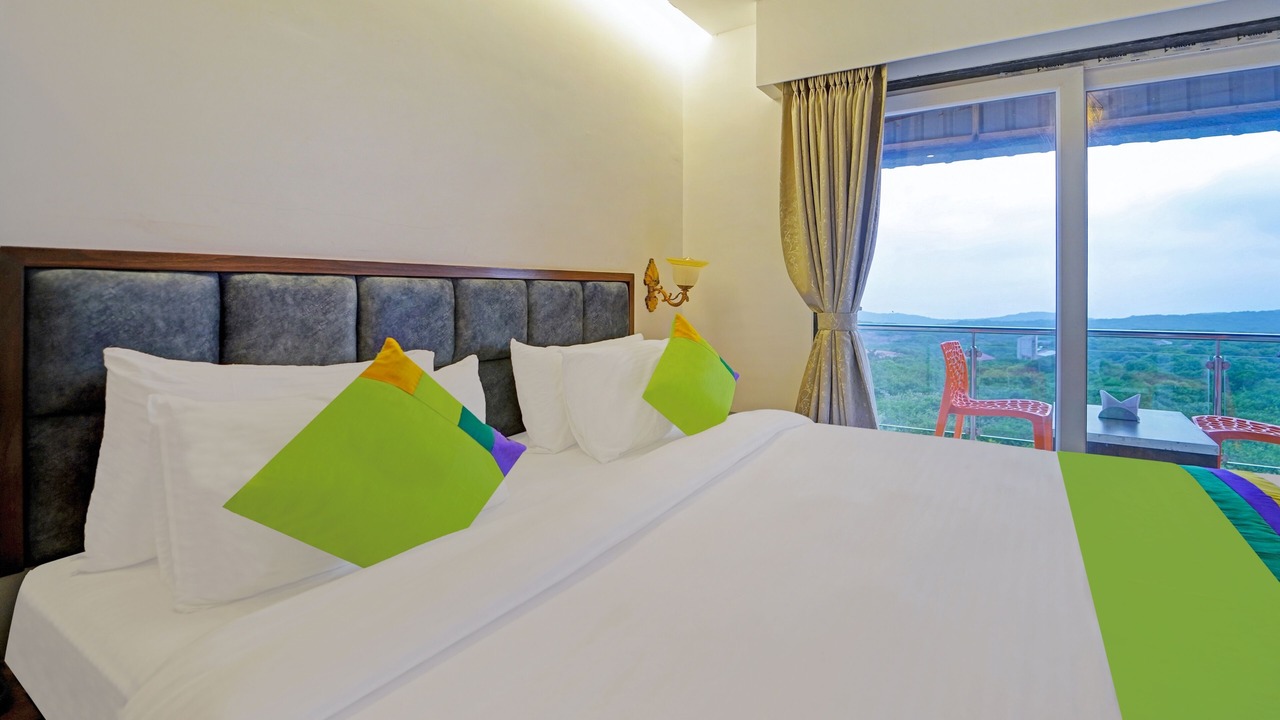 Photo of Bedroom in Mahabaleshwar