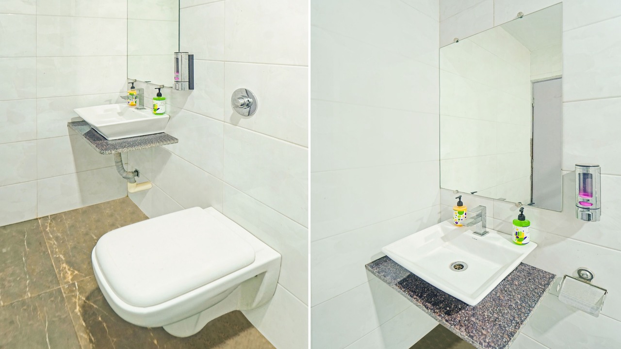 Photo of Bathroom in Mahabaleshwar
