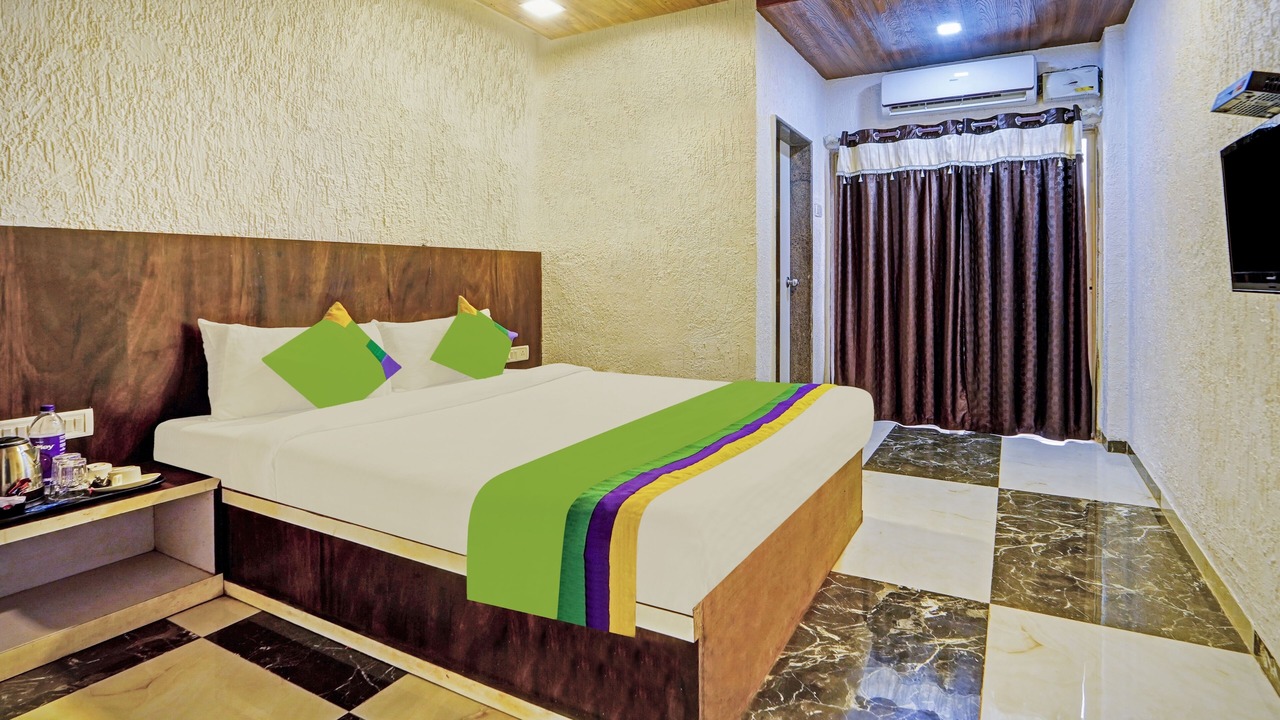 Photo of Bedroom in Mahabaleshwar