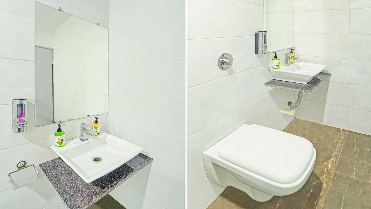 Photo of Bathroom in Mahabaleshwar