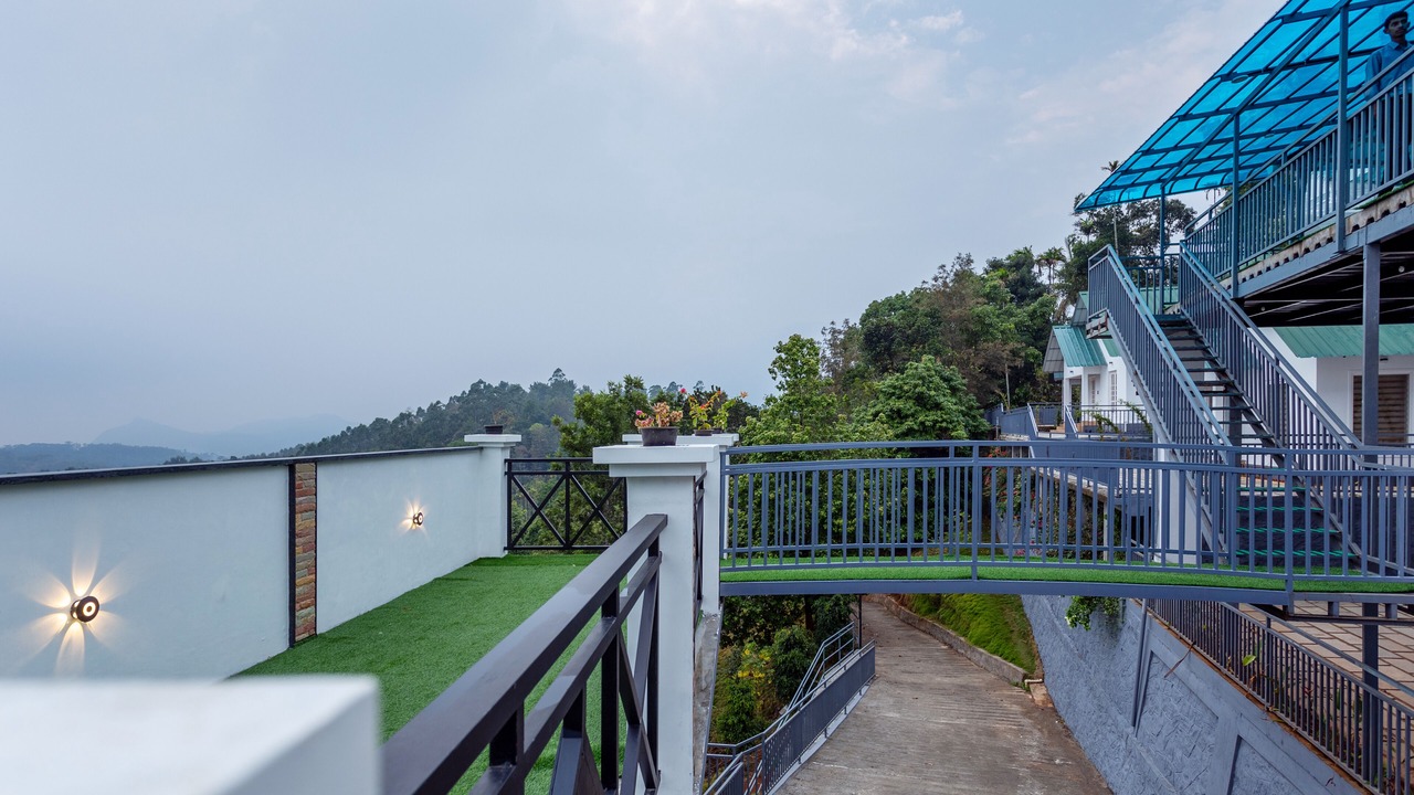 Photo of Patio Balcony in Udumbanchola