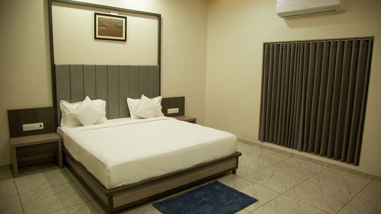 Photo of Bedroom in Sasan Gir