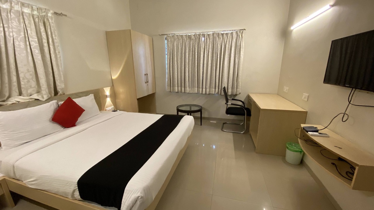 Photo of Bedroom in Lonavala