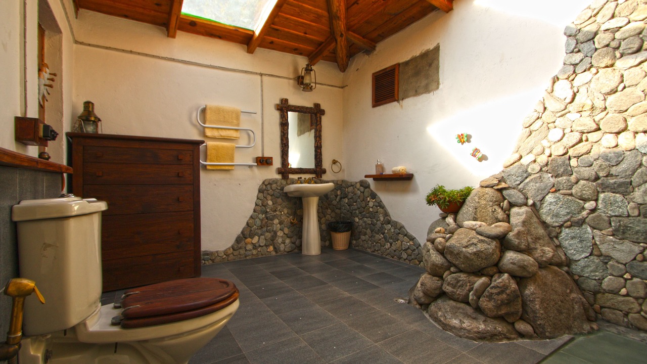 Photo of Bathroom in Nainital