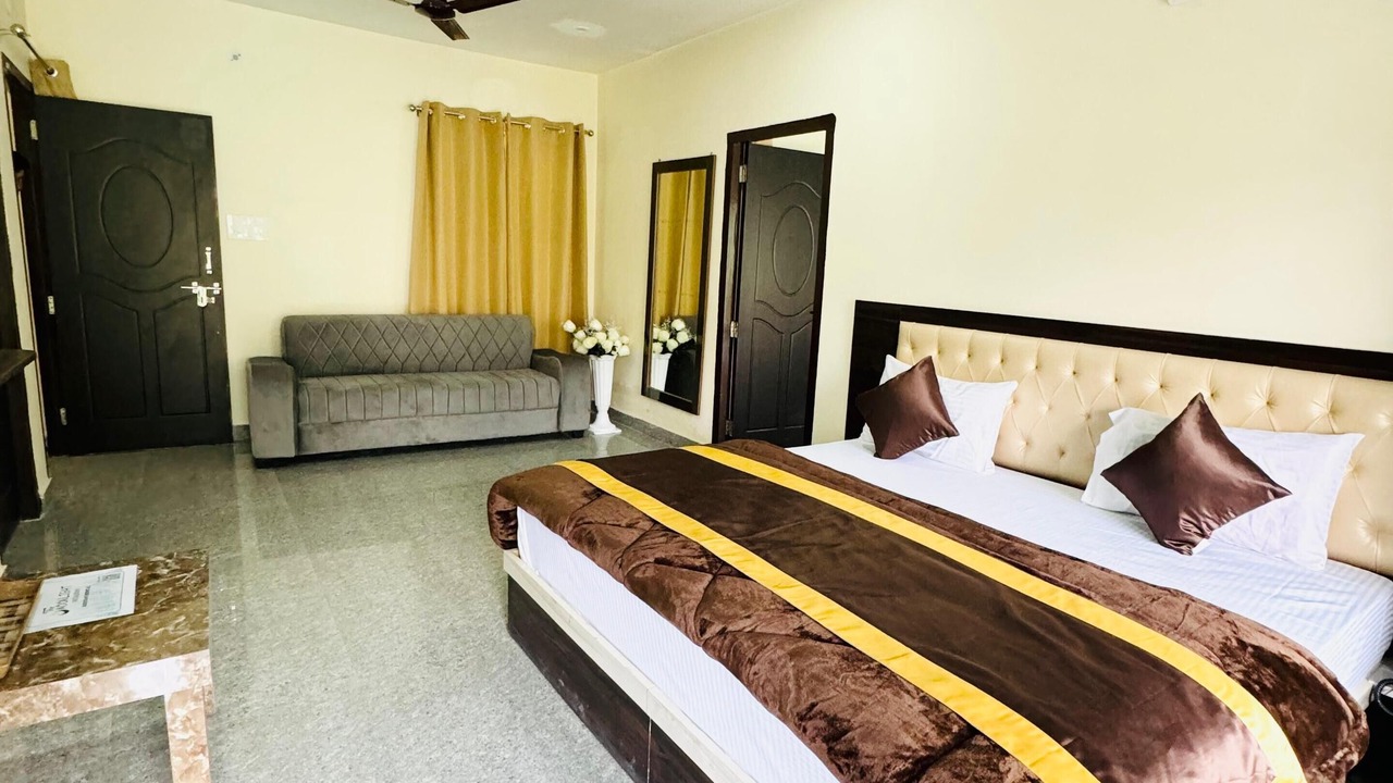 Photo of Bedroom in Bhimtal