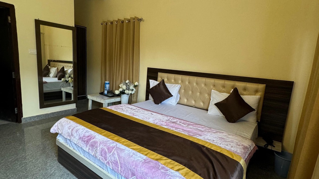 Photo of Bedroom in Bhimtal