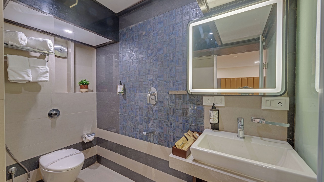Photo of Bathroom in Marol