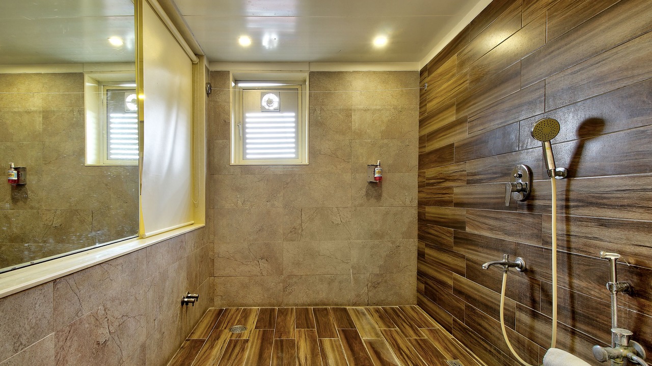 Photo of Bathroom in Juhu