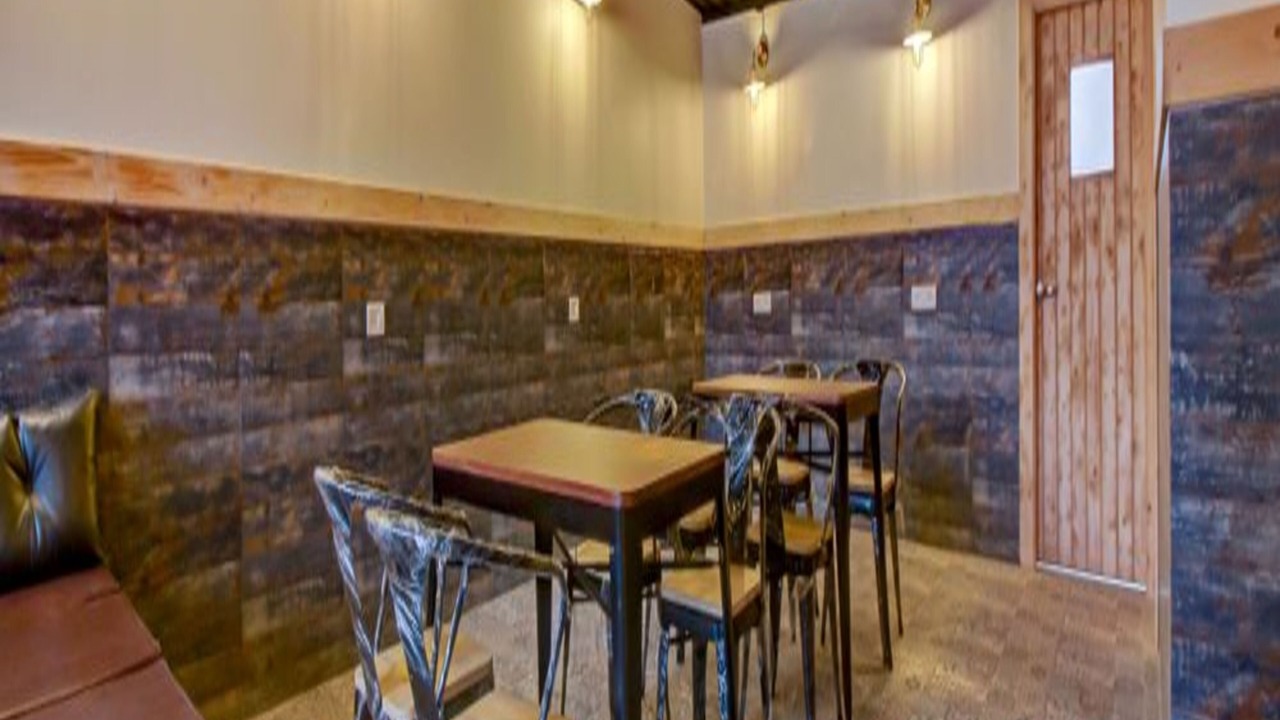 Photo of Livingroom in J B Nagar