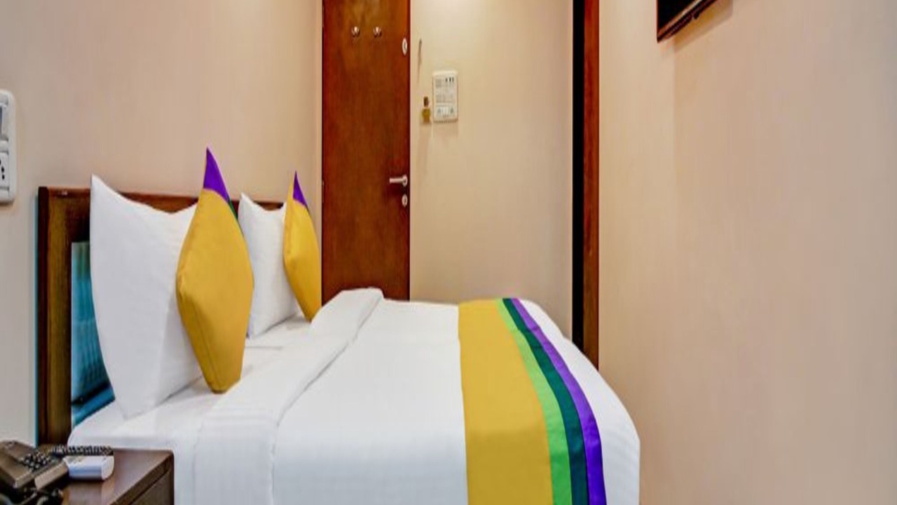 Photo of Bedroom in J B Nagar