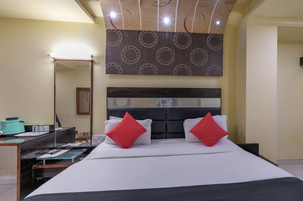Photo of Bedroom in Ahmedabad City Centre