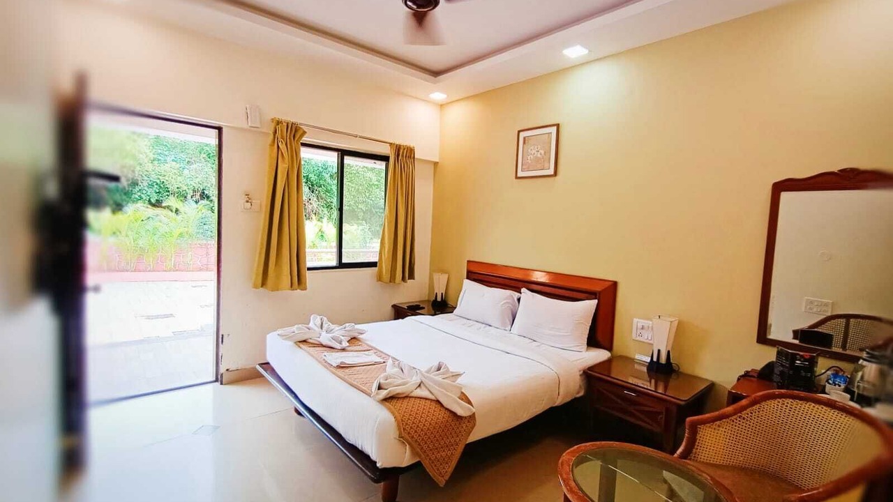 Photo of Bedroom in Mahabaleshwar