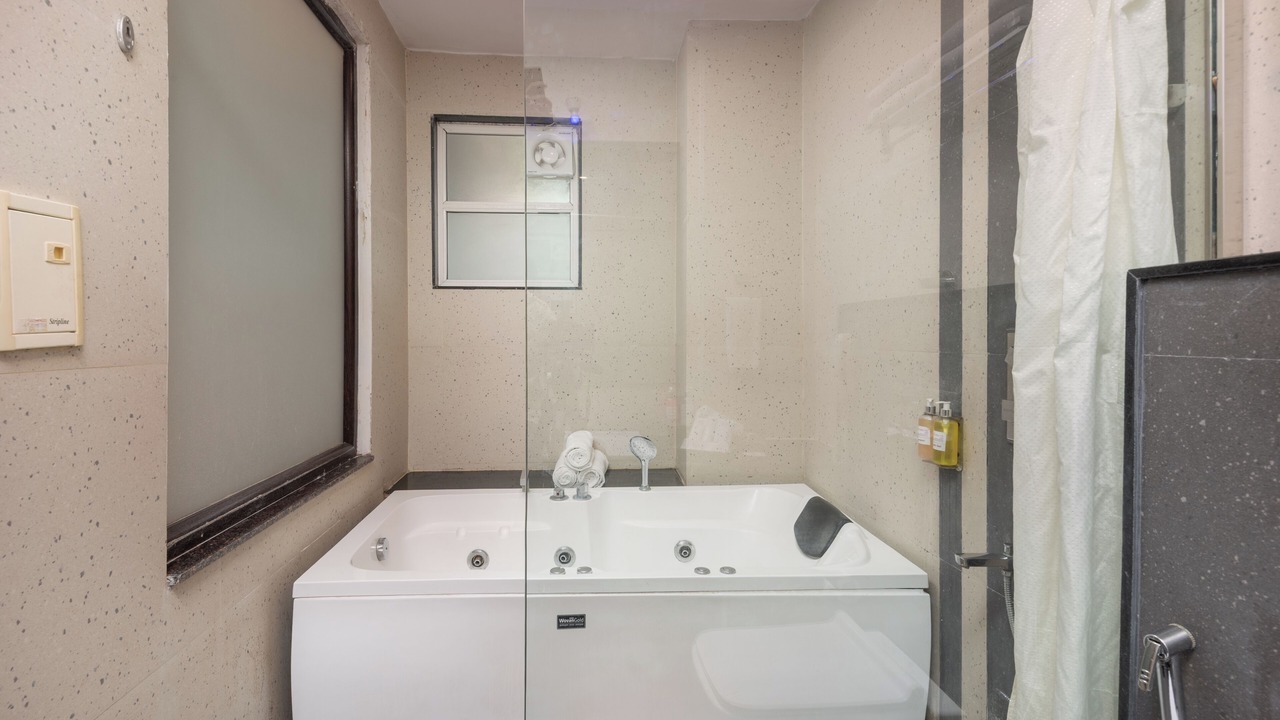 Photo of Bathroom in Tapovan