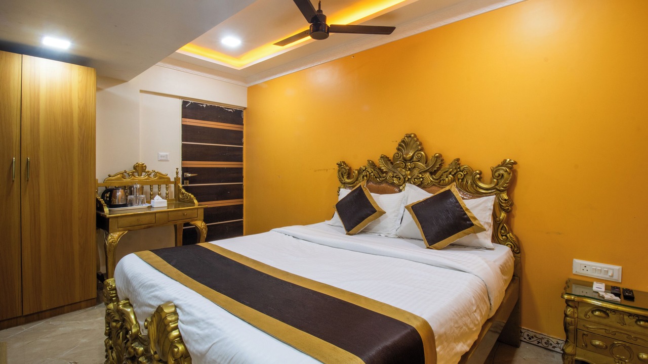 Photo of Bedroom in Sector 11