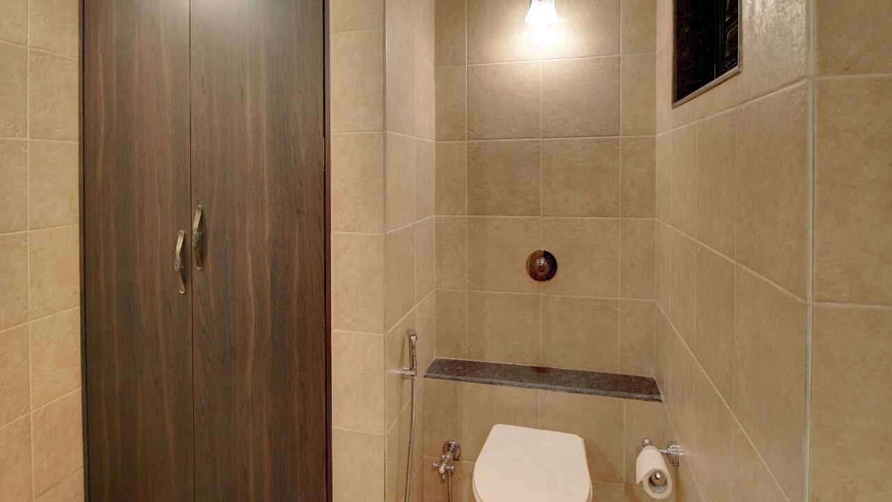 Photo of Bathroom in Mahabaleshwar
