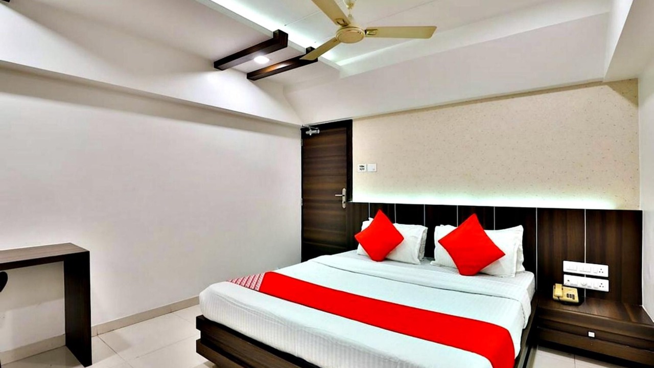 Photo of Bedroom in Sayajiganj