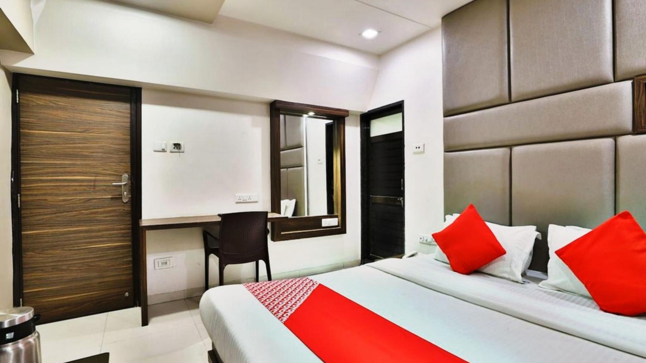 Photo of Bedroom in Sayajiganj