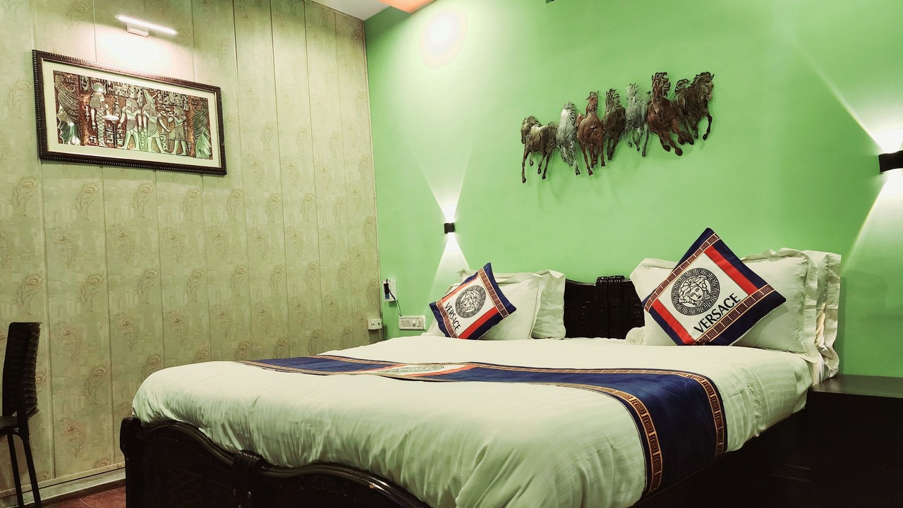 Photo of Bedroom in Mount Abu